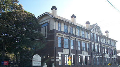 Kogarah High School and Kogarah Intensive English Centrelogo图片