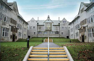 班戈大学图片