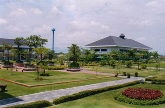 泰国湄南河大学校徽logo图片