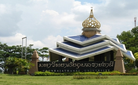 乌朋拉其尼大学校徽logo图片