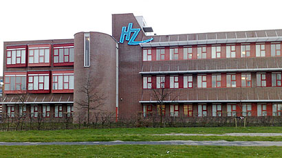 泽兰应用科学大学校徽logo图片