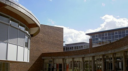 亚眠大学图片